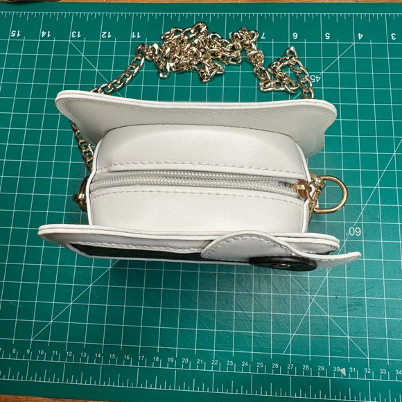 Leather Hello Kitty Mini Crossbody Bag - Picture 9 of 9